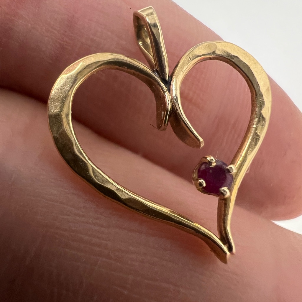 Elegant Gold Heart Necklace With Ruby Detail